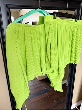 Future Collective Lime Green Skirt Set - Long Sleeve Top - Cute Details! 🍋‍🟩